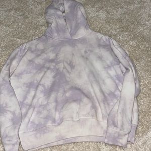 Tie the lavender hooded sweatshirt